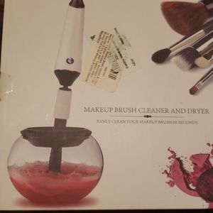 Makeup brush cleaner & dryer